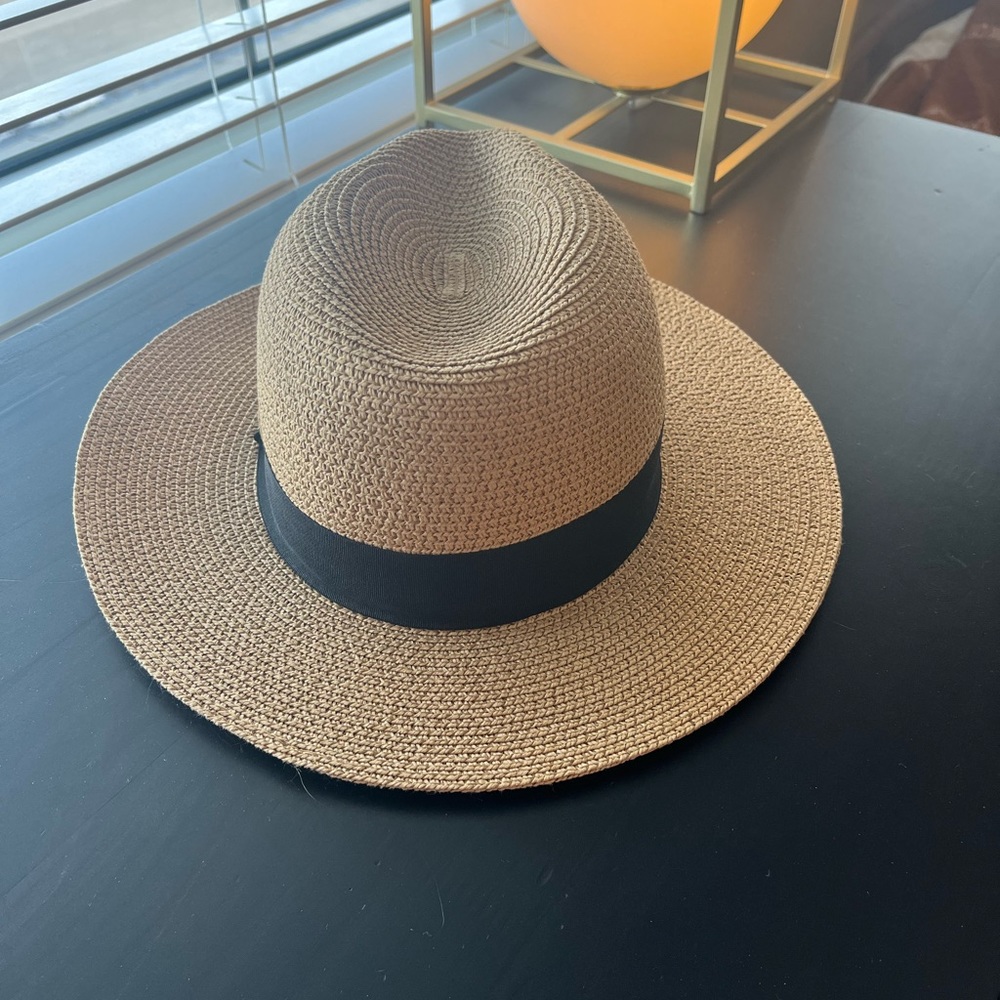 Packable hat - Picture 4 of 4